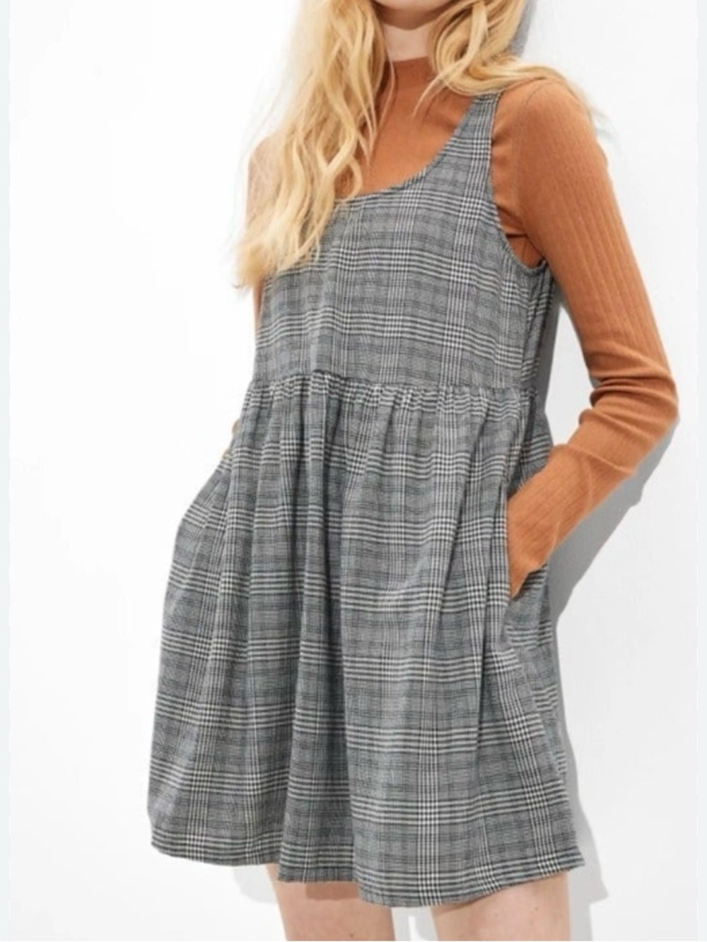 American Eagle Outfitters Black and White Plaid Sleeveless Dress